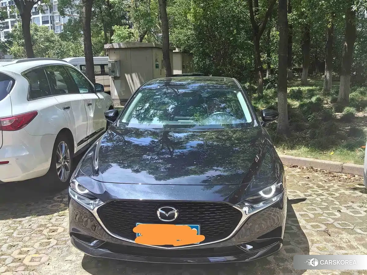 Mazda 3 2023 Черный из Китая