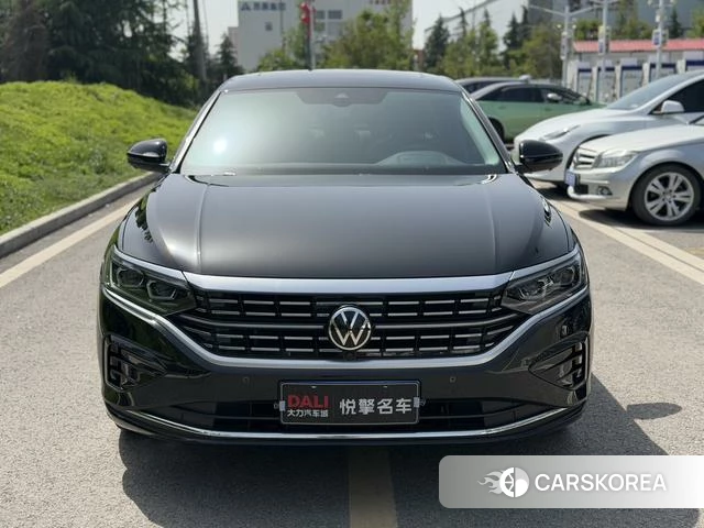 Volkswagen Passat 2023 Черный из Китая