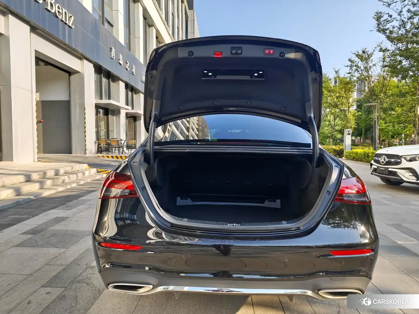 Mercedes-Benz E-Class 2022 Черный из Китая