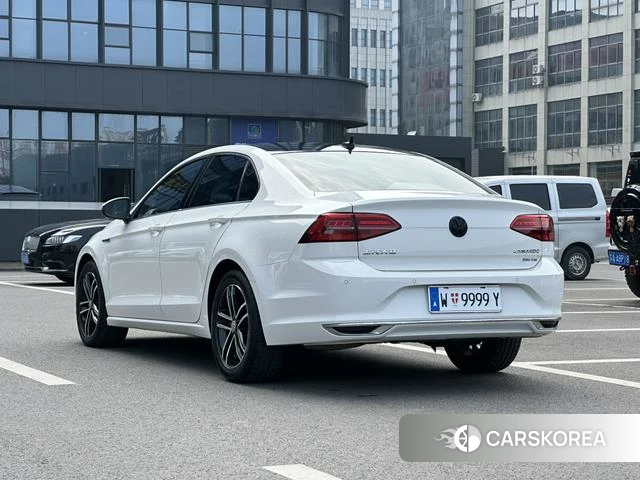 Volkswagen Lingdu 2021 Белый из Китая