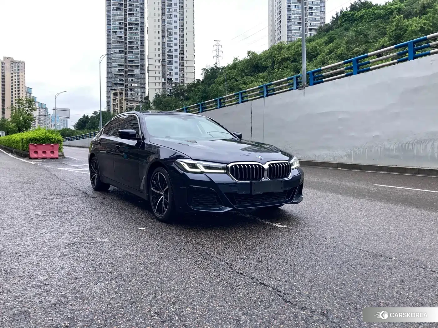 BMW 5 series 2021 Синий из Китая