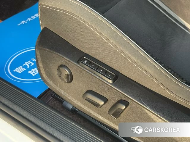 Volkswagen Golf 2024 Белый из Китая