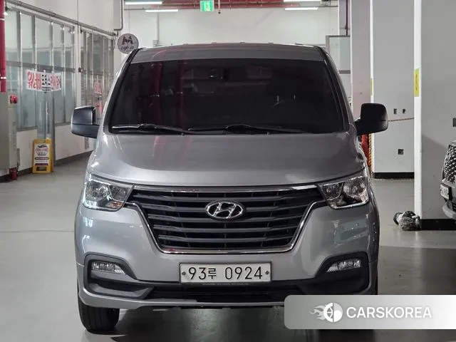 Hyundai The New Grand Starex 2019 Серый из Кореи