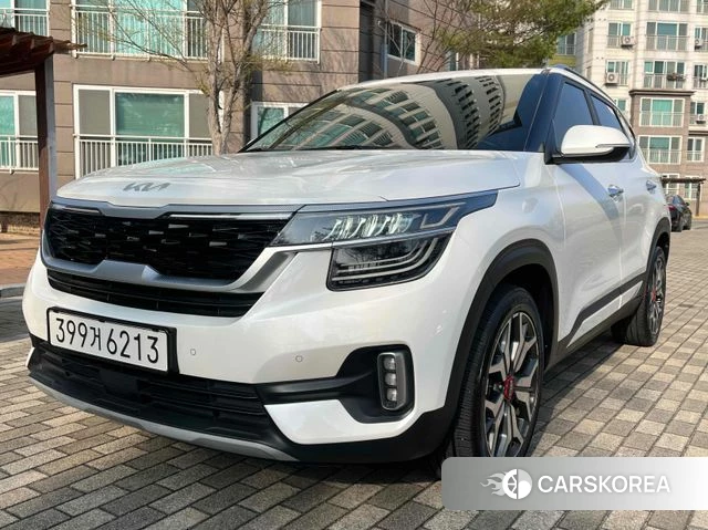 Kia Seltos 2021 Белый из Кореи