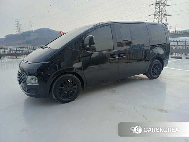 Hyundai Staria 2023 Черный из Кореи