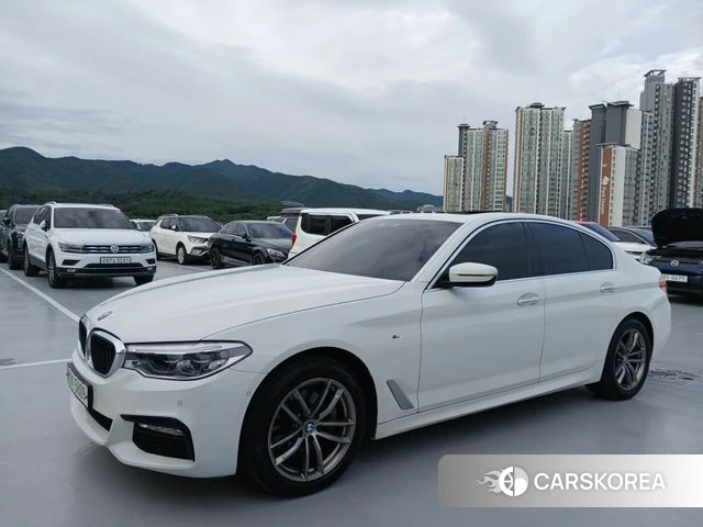 BMW 5 Series (G30) 2018 Белый из Кореи
