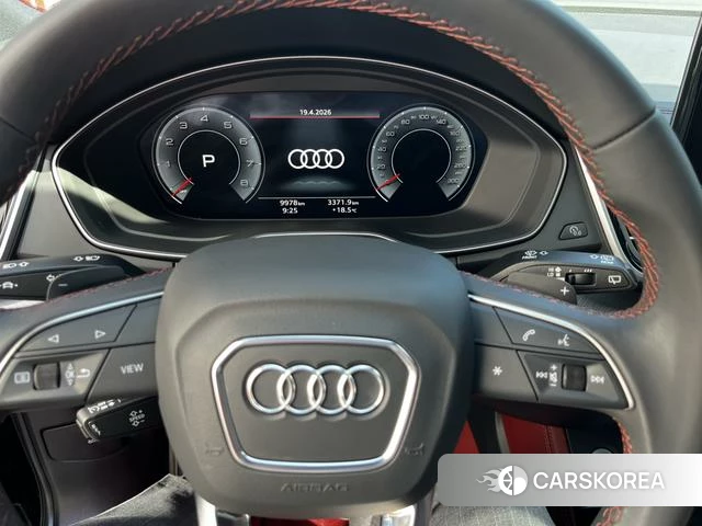 Audi Q5L 2025 Черный из Китая