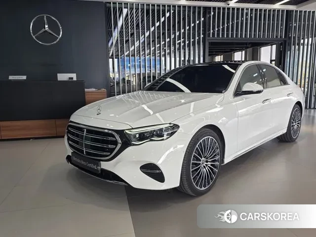 Mercedes-Benz E-Class W214 2024 Белый из Кореи