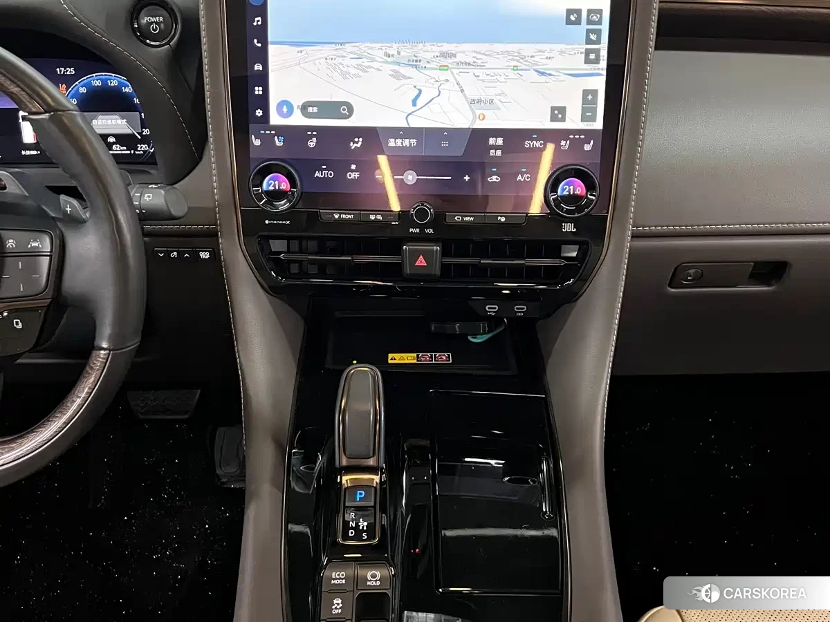 Toyota Elfa 2023 Черный из Китая