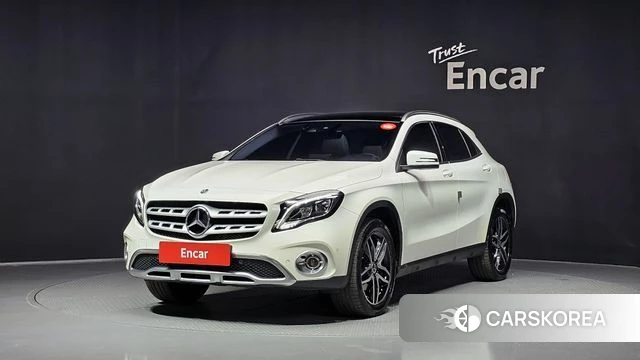 Mercedes-Benz GLA-Class X156 2019 Белый из Кореи
