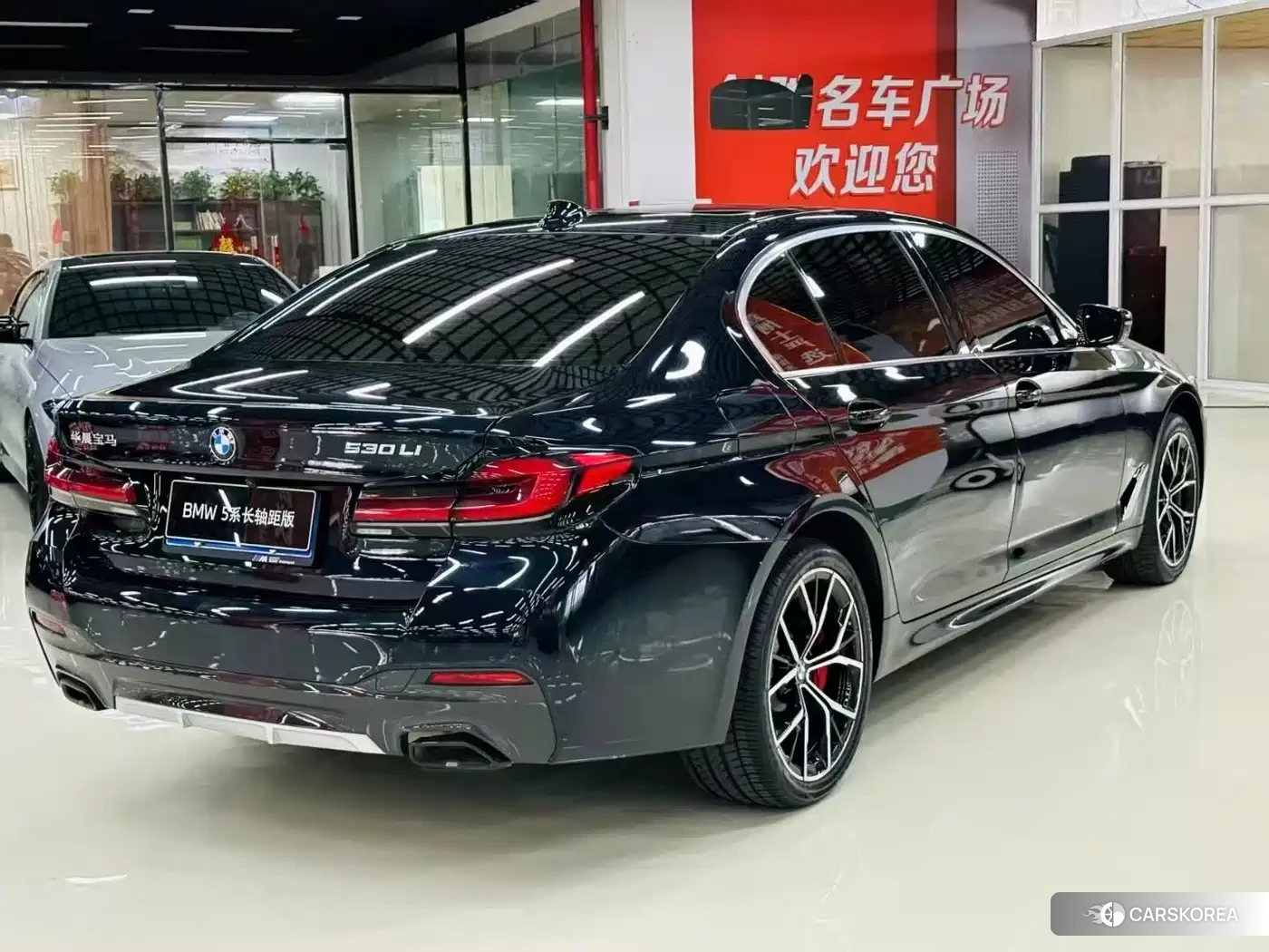BMW 5 series 2023 Черный из Китая