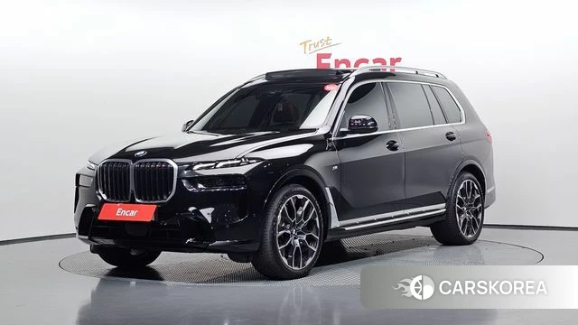 BMW X7 (G07) 2024 Черный из Кореи