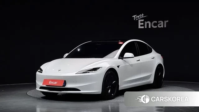 Tesla Model 3 2025 Белый из Кореи