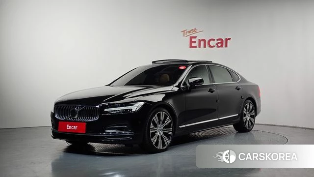 Volvo S90 2023 Черный из Кореи