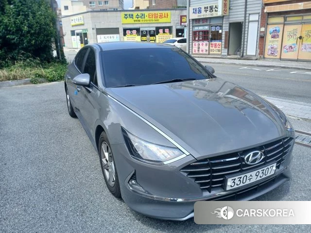 Hyundai Sonata (DN8) 2019 Серебристо-серый из Кореи