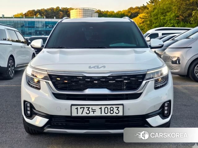 Kia Seltos 2022 Белый из Кореи