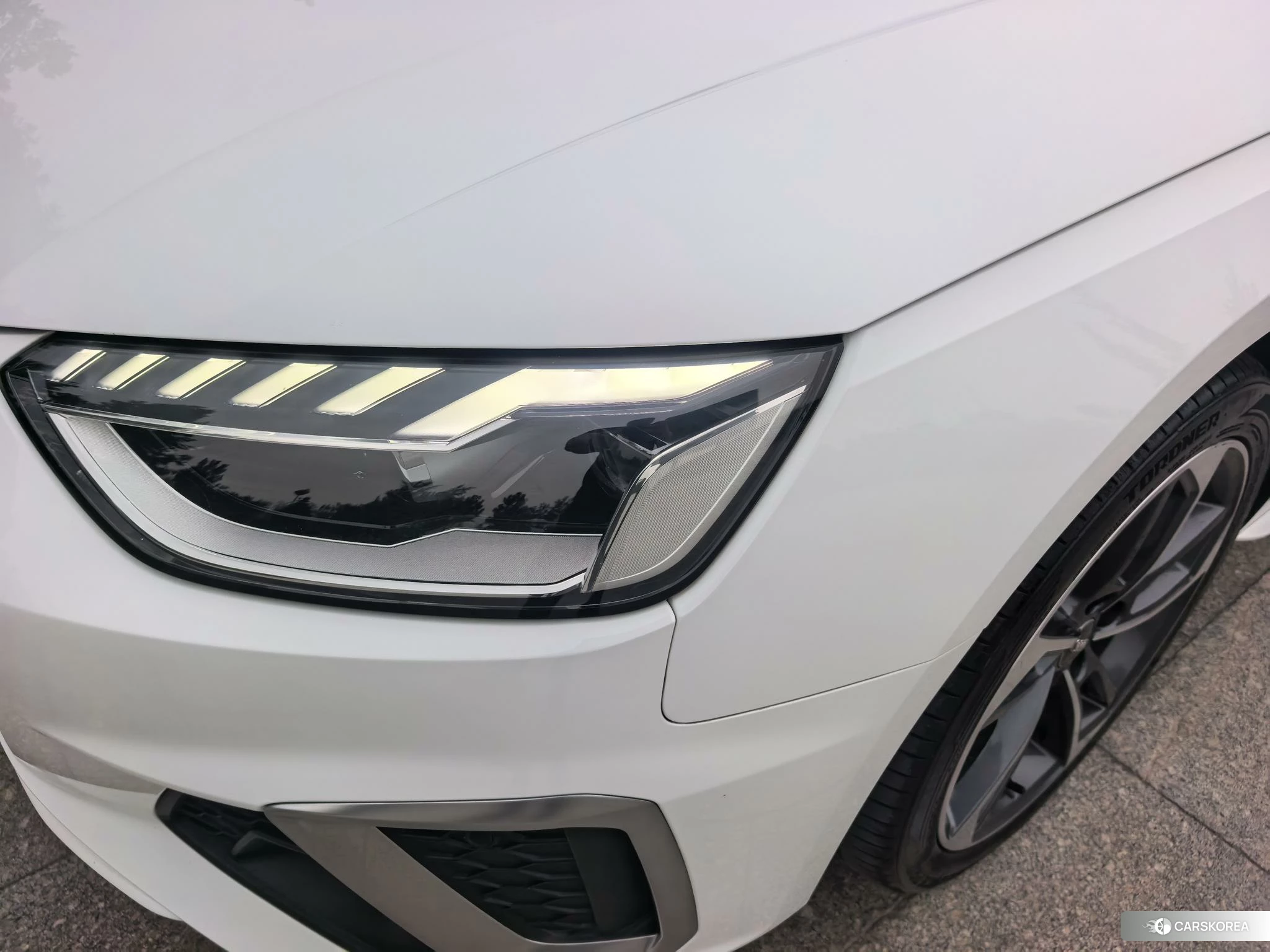 Audi A4L 2020 Белый из Китая