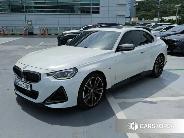 BMW 2 Series (G42) 2023 Белый из Кореи