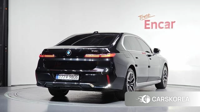 BMW 7 Series (G70) 2024 Черный из Кореи