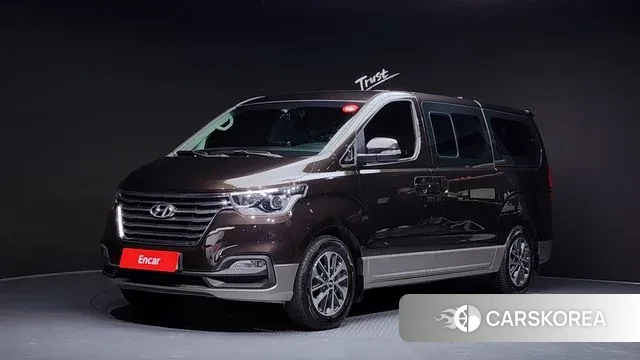 Hyundai The New Grand Starex 2018 Коричневый из Кореи