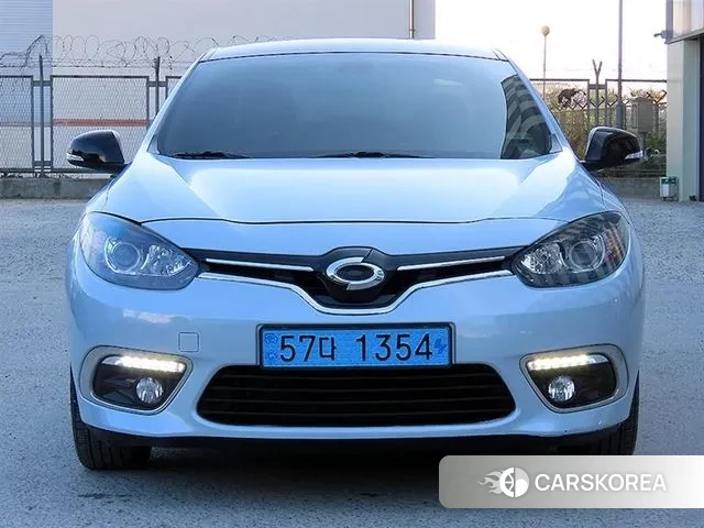 Renault Korea (Samsung) SM3 Z.E. 2019 Жемчужный цвет из Кореи
