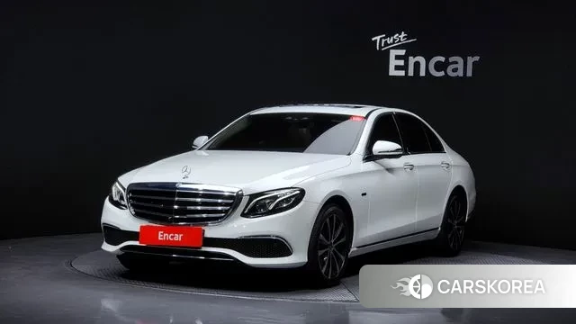 Mercedes-Benz E-Class W213 2020 Белый из Кореи