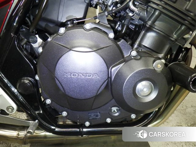 Engine photo