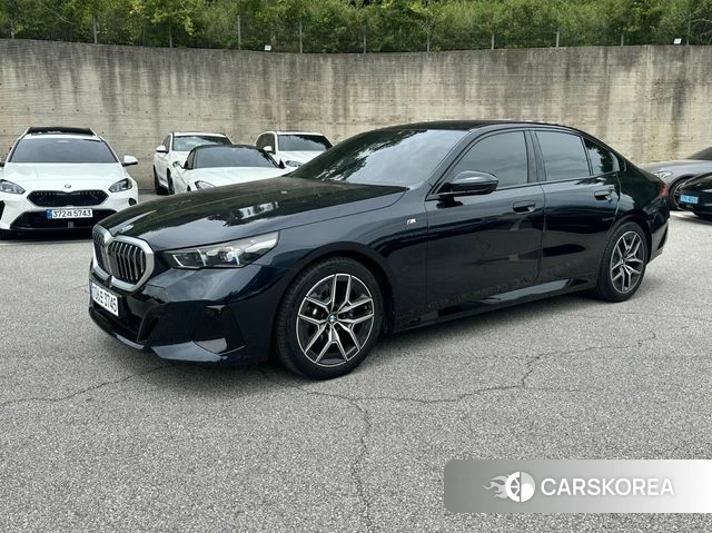 BMW 5 Series (G60) 2024 Синий из Кореи