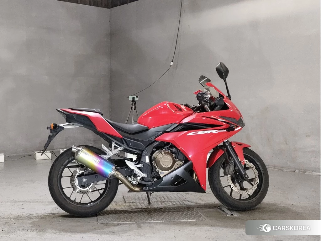 Проданный Honda CBR400R 2017 из Японии