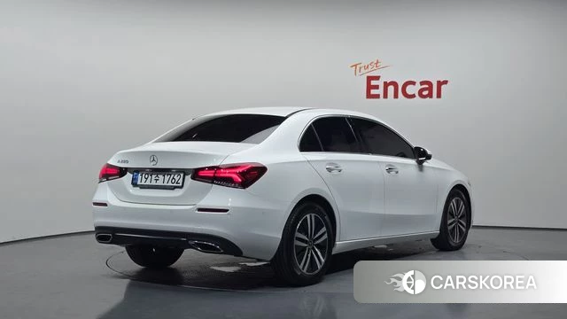 Mercedes-Benz A-Class W177 2021 Белый из Кореи