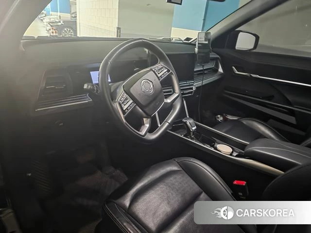 Ssangyong Torres 2024 Черный из Кореи