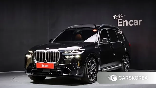 BMW X7 (G07) 2024 Черный из Кореи