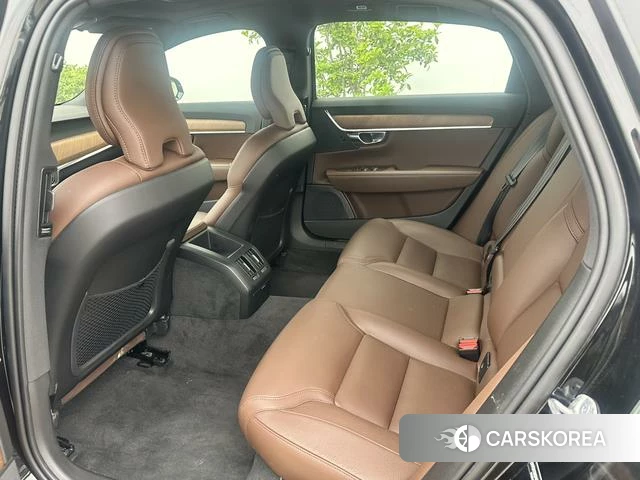 Volvo S90 2025 Черный из Китая