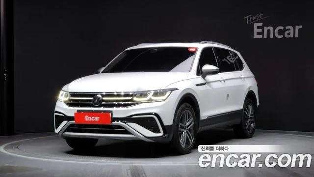 Volkswagen Tiguan Allspace 2023 Белый из Кореи