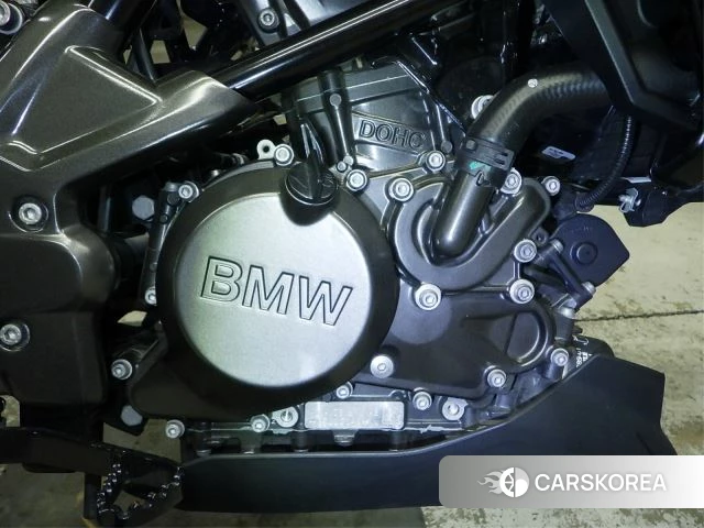Engine photo
