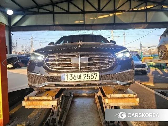 Mercedes-Benz E-Class W213 2022 Черный из Кореи