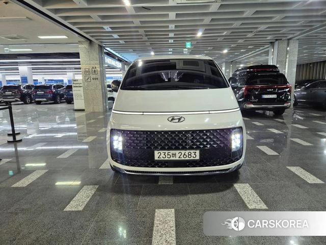 Hyundai Staria 2021 Белый из Кореи
