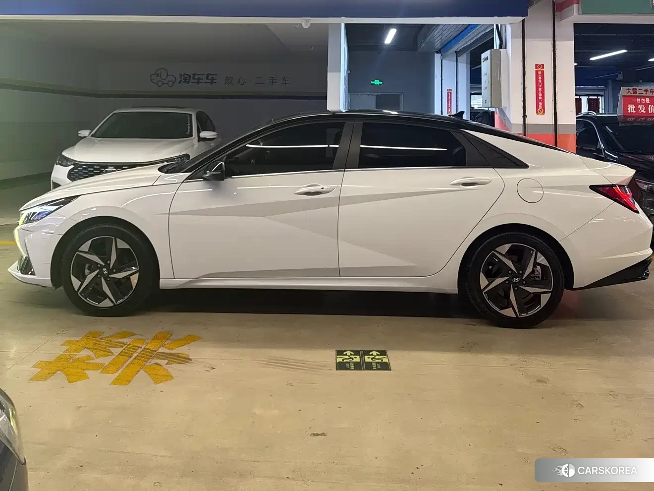 Hyundai Elantra 2021 Белый из Китая
