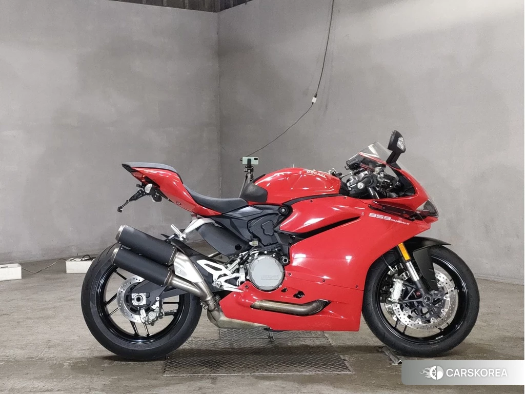 Проданный Ducati 959 PANIGALE 2017 из Японии, фото 2