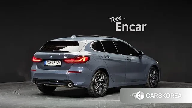 BMW 1 Series (F40) 2021 Серый из Кореи