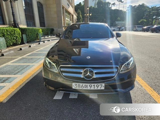 Mercedes-Benz E-Class W213 2020 Черный из Кореи