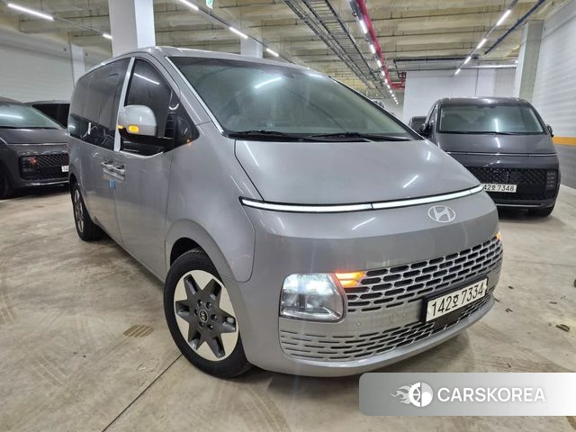 Hyundai Staria 2025 Серебристо-серый из Кореи