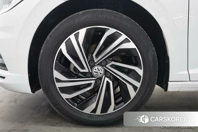 Volkswagen Sagitar 2022 Белый из Китая