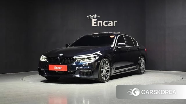 BMW 5 Series (G30) 2020 Черный из Кореи