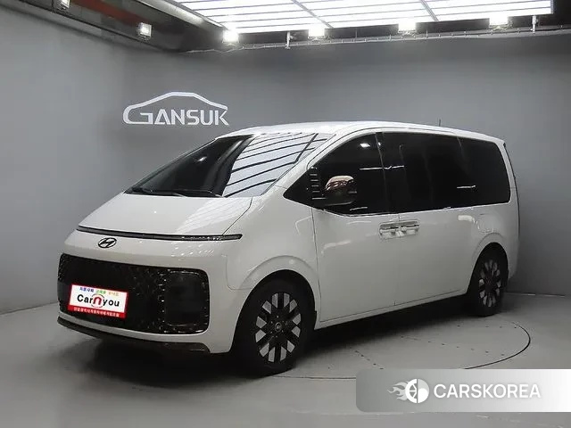 Hyundai Staria 2021 Белый из Кореи