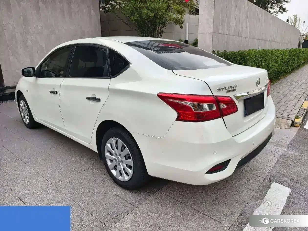 Nissan Sylphy 2022 Белый из Китая