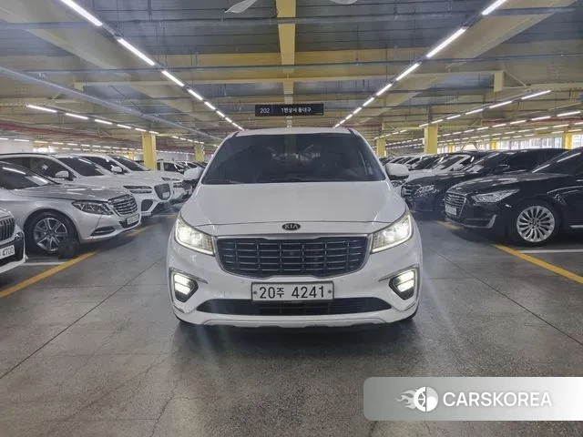 Kia The New Carnival 2018 Белый из Кореи