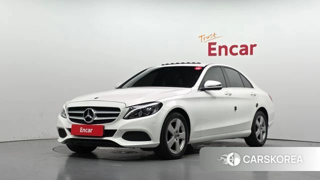 Mercedes-Benz C-Class W205 2018 Белый из Кореи