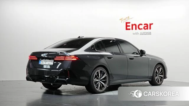 BMW 5 Series (G60) 2026 Серый из Кореи