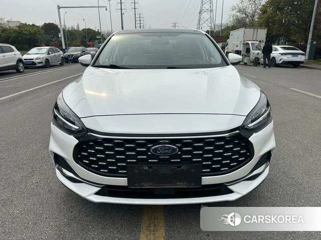 Ford Fox 2021 Белый из Китая